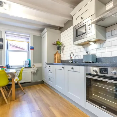 Hébergement de vacances 2 Bed In Oc-w322 *