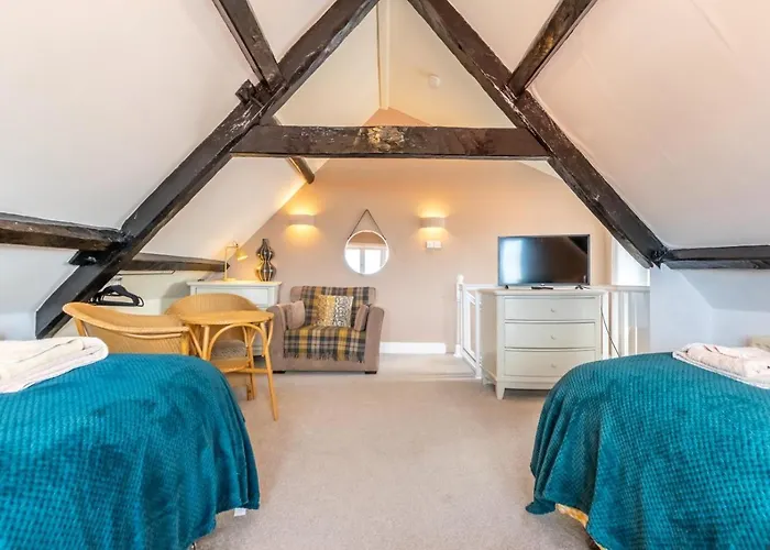 2 Bed In Oc-w322 * Whitby