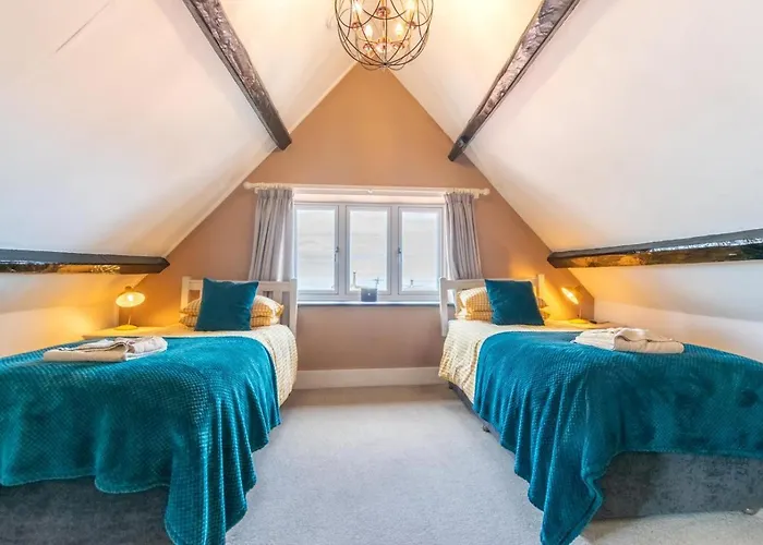 2 Bed In Oc-w322 Semesterbostad