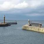 بيت للعطل 2 Bed In Oc-w322 ويتبي